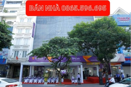 Bán nhà mặt phố Nguyễn Khánh Toàn, diện tích 380m giá 135 tỷ