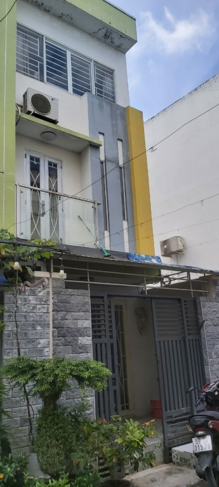 Cho thuê Nhà 2 lầu (90 m2), Lê Văn Lương, GẦN CHỢ NHƠN ĐỨC: 4.5 triệu/tháng