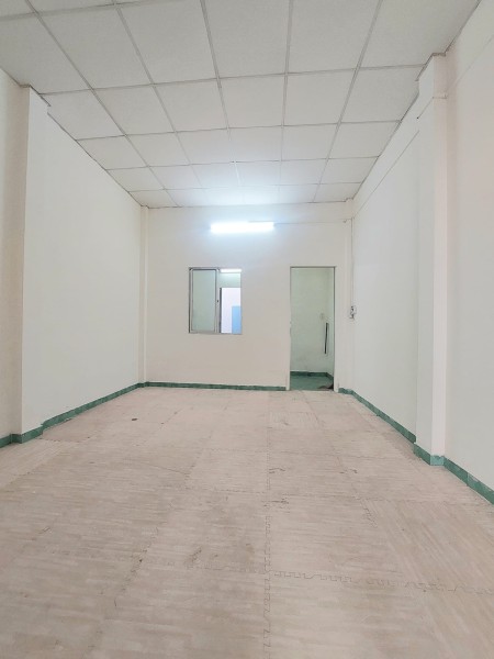 Nhà hẻm xe hơi 68m2 (4x17), 3 bước ra Phạm Văn Đồng giá chỉ x tỷ thương lượng