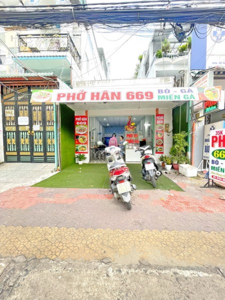 Cần bán mặt tiền kinh doanh buôn bán sầm uất Trần Xuân soạn, Quận 7