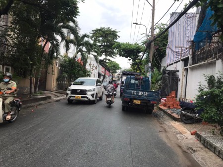 Bán nhà hẻm 6m Thoại Ngọc Hầu Quận Tân Phú dtsd 65m2 5 tầng giá 8 tỷ