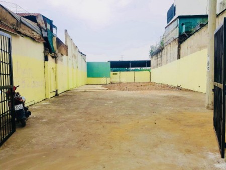 Cho thuê mặt bằng 400m2 mặt tiền đường Gò Ô Môi