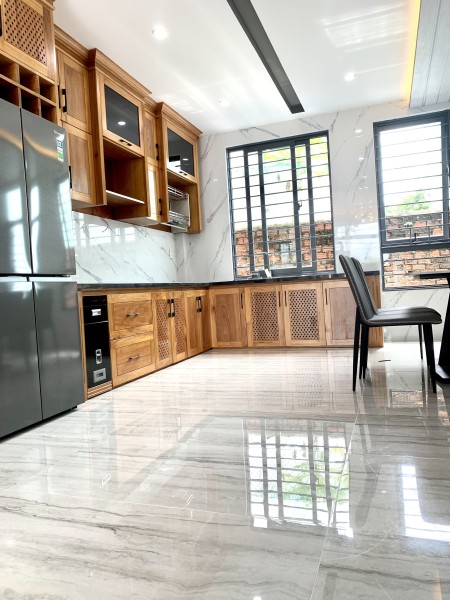 Nhà sát Trần Nguyên Đán, có sân đậu oto. Trung tâm Liên Chiểu