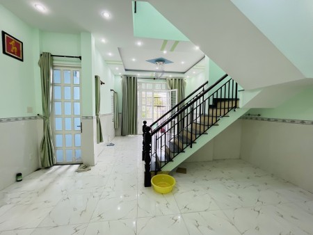 Bán gấp nhà hẻm thông cách đường Linh Đông 300m, DT 63m² x 2 tầng, mặt tiền nở hậu giá đầu tư