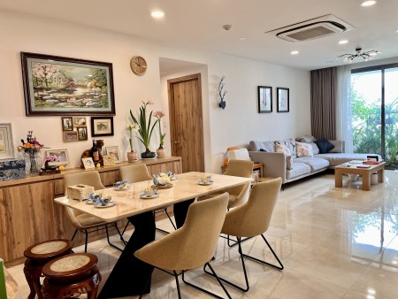 Chính chủ bán căn hộ cc Kingston, 120m2, 3PN, giá 9 tỷ, NT đẹp.LH 0362668864