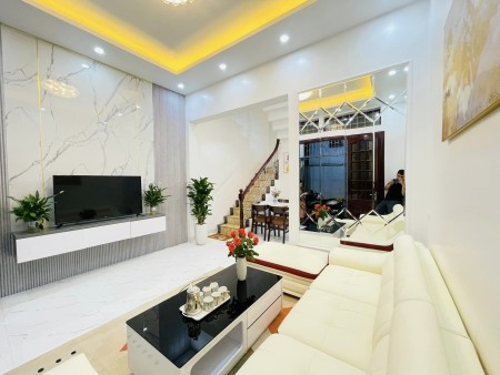 Bán nhà mới cứng Thanh Nhàn, Hai Bà Trưng DTSD 42m², giá 3,9 tỷ đồng