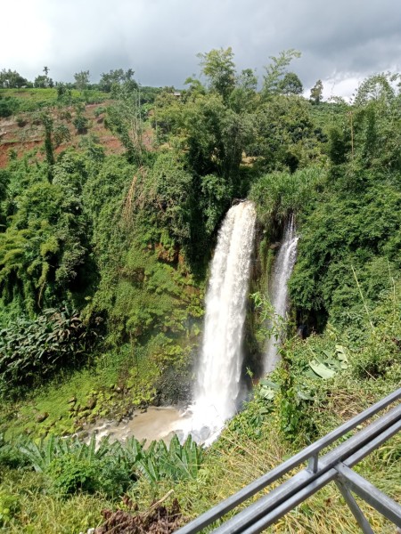 Bán vườn sầu riêng ôm trọn thác lớn cực đẹp tại Lâm Hà