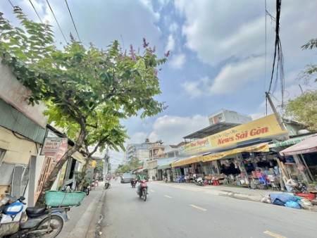 Bán gấp lô đất 404m² mặt tiền Lý Phục Man, P. Bình Thuận, Quận 7