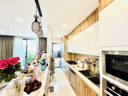 Bán nhanh căn hộ 3PN Kingston Novaland - Phú Nhuận giá tốt