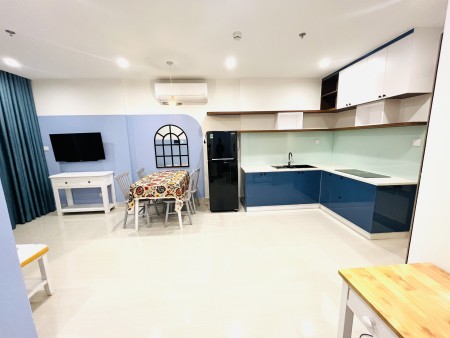 Cần cho thuê căn hộ vinhomes 1 PN+ nội thất cao cấp 100% có hồ bơi