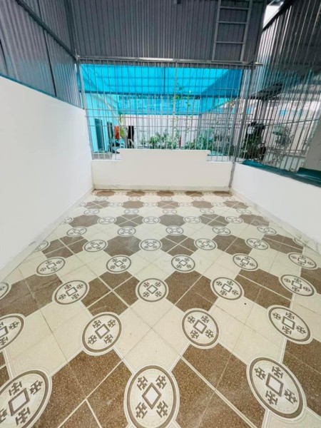 Bán nhà Hoàng Mai nội thất đẹp ở ngay, một nhà ra mặt ngõ ôtô, 38m² x 5 tầng MT 3,9 giá 3 tỷ