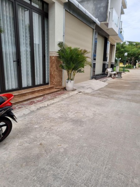 Cần bán gấp lô đất Khu đô thị Đông Bắc (K1) gần quán cf Min Bistro (khu A đông đúc)