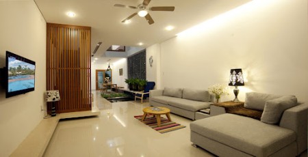 Cần cho thuê nhà 1 trệt 3 lầu 700 m2 sàn mặt tiền Lê Quý Đôn.
