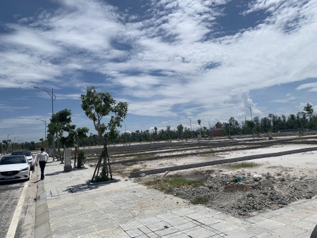 Cần Ra Lô Đối Diện Công Viên KĐT An Phú Tam Kỳ, đã có sổ, lh:0388410042.