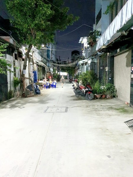 Bán nhà Lê Văn Quới, hẻm 10m, DTSD 48m², giá 3,75 tỷ, tiện kinh doanh