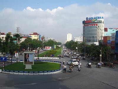 Bán nhà mặt phố Hoàng Quốc Việt, thông số vàng vị trí kim cương dt 199m2, chỉ 79 TỶ