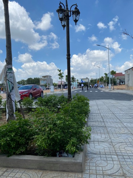 Cần ra lô đất ngay mặt tiền đường DT749A đầu tư sinh lời