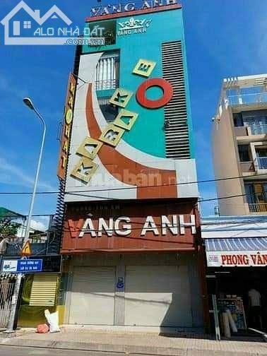 Bán nhà Karaoke số 70 đường Kênh Nước Đen, DT 30m² (8,5x20m), đúc 5 lầu, giá chỉ 21.5 tỷ đồng