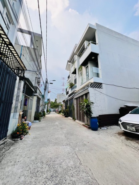 Giảm 350 triệu bán gấp, Đất đường số 12, Trường Thọ, ôtô đi thoải mái, 53m2 vuông vức chuẩn xây nhà