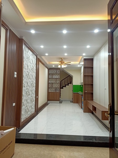 4.x tỷ nhỉnh có ngay nhà đẹp ngõ nông gần mặt đường Khương Đình, sổ vuông đét