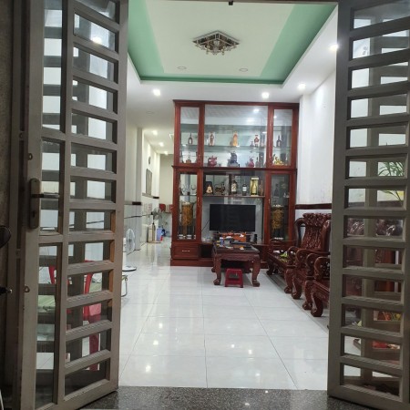 Nguyên căn chính chủ cần bán gấp, giá tốt khu dân cư an ninh Quận Bình Tân