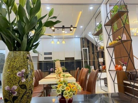 Bán nhà gần Ngụy Như Kon Tum - Ô tô đỗ ngay cửa liên hệ 0382768826