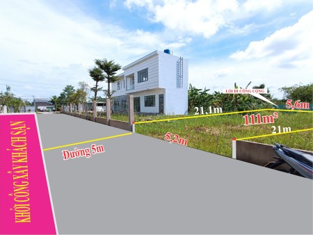 Bán đất vị trí đẹp 2 mặt tiền đường gần ủy ban nhân dân xã Long Cang