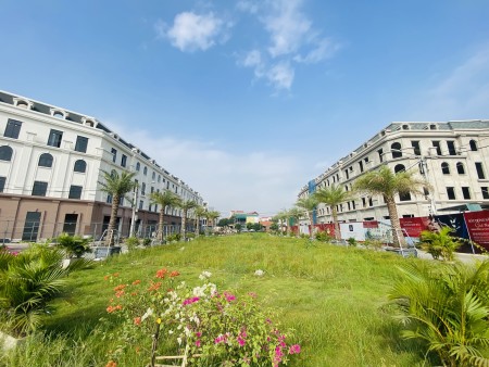 Đi đến slide 8