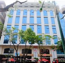 Bán toàn nhà văn phòng mặt phố Lạc Long Quân, DT 220m² x 9 tầng, MT 12,9m giá chỉ 95 tỷ