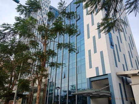 Bán toà nhà văn phòng mặt phố Võ Chí Công DT 399m² x 8 tầng chỉ 125 tỷ đồng
