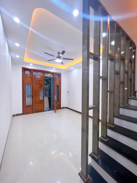 Bán nhà Văn Phú, Lô góc, Ngõ thông tứ phía, DT 37m², giá 4,2 tỷ đồng