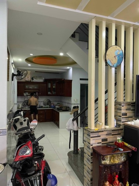 Bán nhà riêng Quận 12 - TP Hồ Chí Minh giá 1.80 tỷ sổ riêng