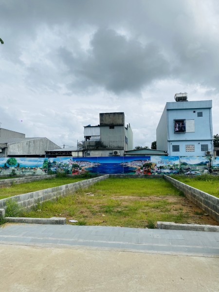 Bán đất trục Hùng Vương 25m, thị trấn Ái Nghĩa, Đại Lộc, giá 600 triệu