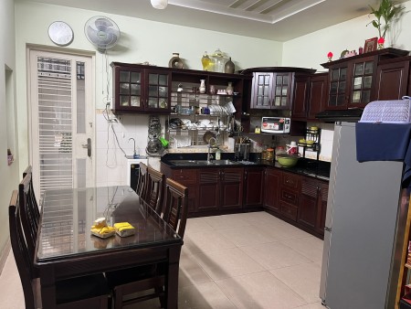 Cho thuê nhà mặt tiền đầy đủ tiện nghi khu Bình Phú-Quận 6