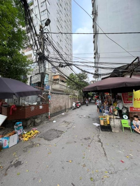 Bán nhà Trung Kính, gần phố khu cực hiếm nhà, giá tốt, đúc kiên cố