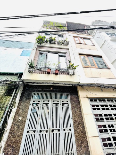 Bán nhà đẹp ở ngay, Vĩnh Tuy, Hai Bà Trưng, DT 36m² x 5 tầng, giá chỉ 3,3 tỷ