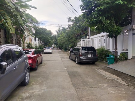 Bán biệt thự cực đẹp chủ ở lâu đời hẻm ô tô Compound An Ninh, đường Xuân Thuỷ