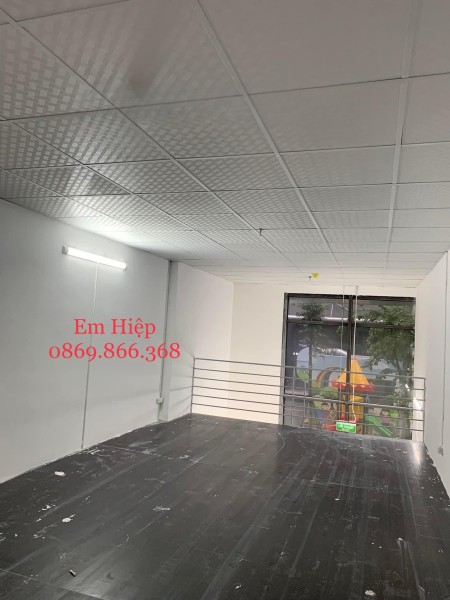 Chính chủ cần bán lô kiot IEC, shophouse chân đế IEC, S: 35m2, có sổ, dự án IEC Tứ Hiệp, Thanh Trì