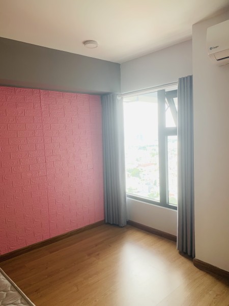 Share phòng với nữ trong căn hộ La astoria 3, dùng wc riêng