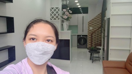 Nhà nhỏ tiền hẻm xe hơi full tiện ích chỉ hơn 2 tỷ Nguyễn Duy Quận 8