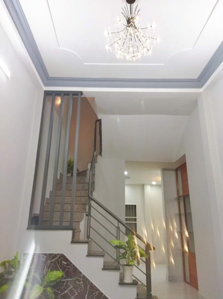 Nhà bán Quận Tân Bình, phường 5 dọn vào ở được ngay, LH 0775153165