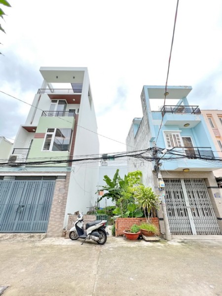 Cần bán lô đất nền cực hiếm mặt tiền hẻm xe hơi khu dân cư Kiều Đàm, Quận 7