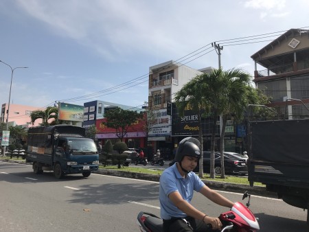 Đi đến slide 4