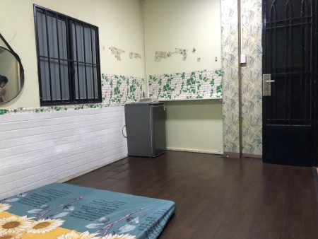 Cho thuê phòng trọ ngay chợ Tân Bình - Lý Thường Kiệt giá 2.8 tr 18m2
