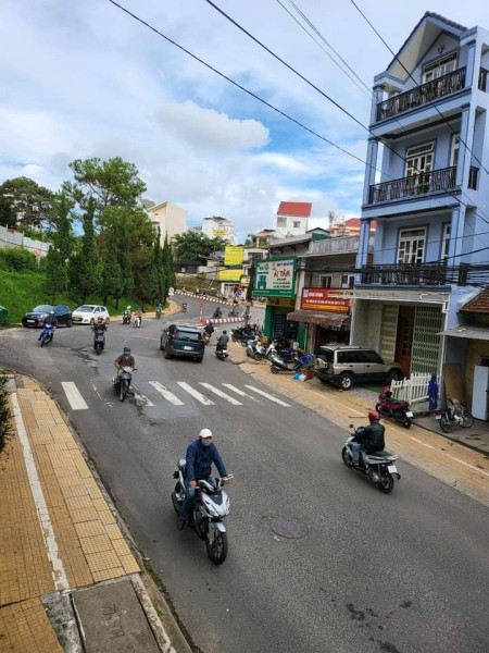 Đi đến slide 4
