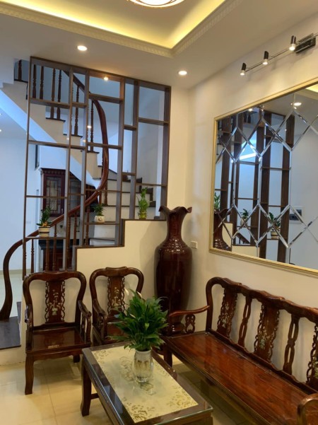 Chính Chủ Bán Nhà Ngõ 445 Nguyễn Khang, Cầu Giấy Nhà Xây 4 Tầng Mới Đẹp Ở Ngay