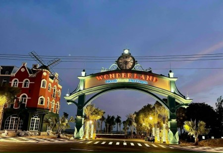Bán gấp Shophouse mặt biển Wonderland Nova Hồ Tràm 7x17 có sẵn HĐ thuê 60tr/tháng giá 13.9 tỷ full