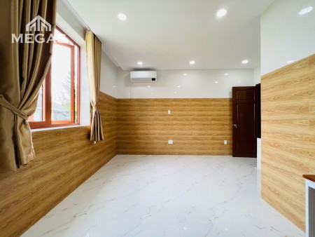 Phòng full nội thất có ban công thoáng rộng diện tích 30m2 ưu đãi giảm 500K
