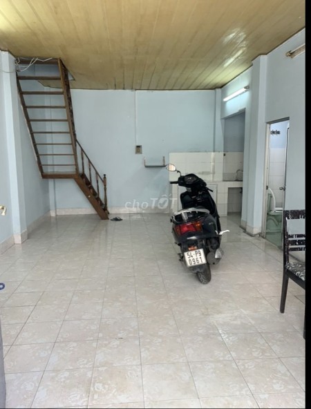 Bán nhà 1 gác gỗ suốt hẻm ba gác đường Trần Văn Quang phường 10 quận Tân Bình