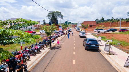 Đất dự án đối diện TTTM nằm kế UBND Xã giá đầu tư